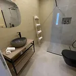 Cozy Matijas With Private Parking And Terrace Apartman *