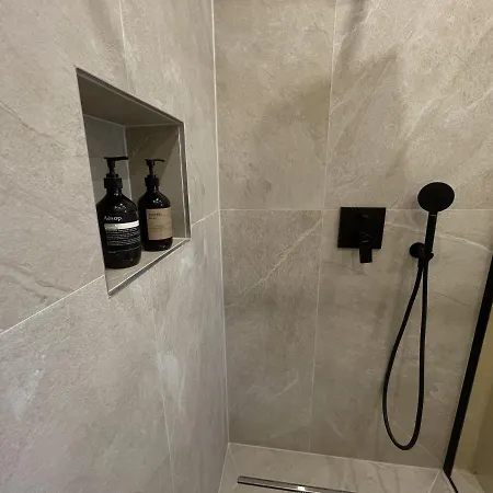 Daire Cozy Matijas With Private Parking And Terrace Split