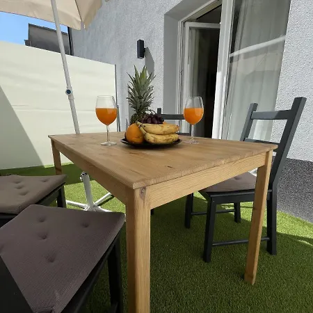 Daire Cozy Matijas With Private Parking And Terrace Split